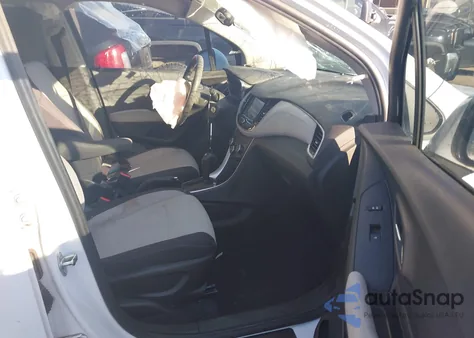 2019 Chevrolet Trax Ls z USA, uszkodzony, nr VIN 3GNCJKSB6KL201922